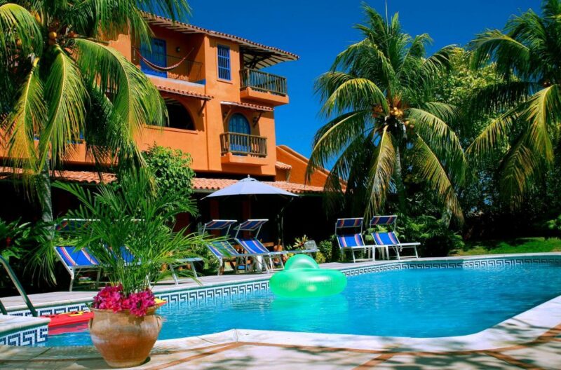 Costa Linda Beach · 1