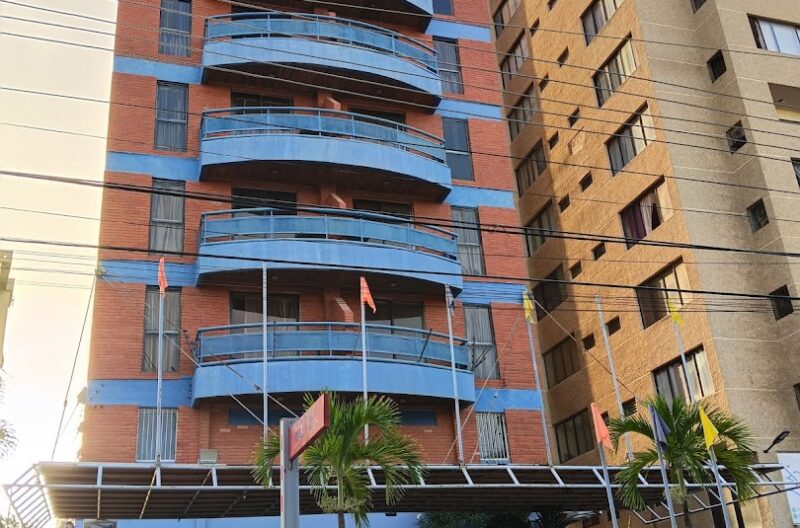 Howard Johnson Hotel Tinajero · 1