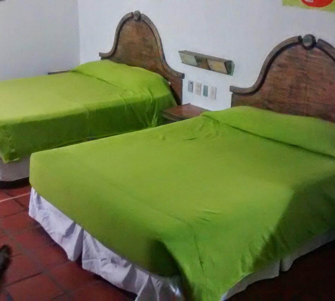 Port L'Mar Suites · 3