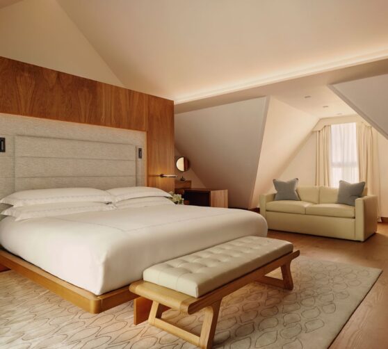 The Connaught · 5