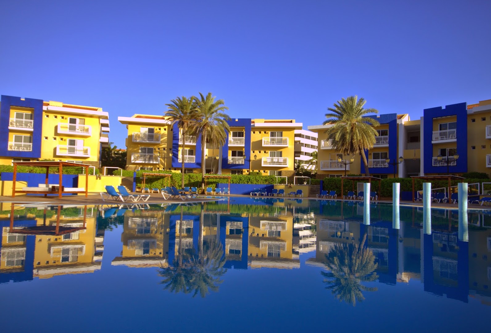 Hesperia Playa El Agua · 2