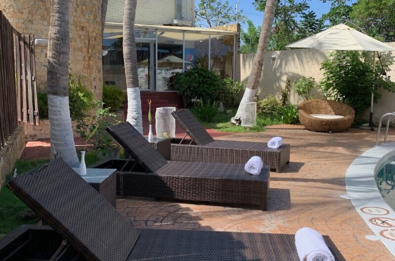 Bakhos Suites Hotel · 1