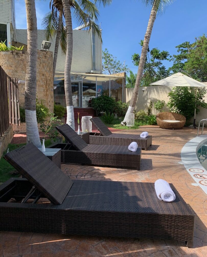 Bakhos Suites Hotel · 3